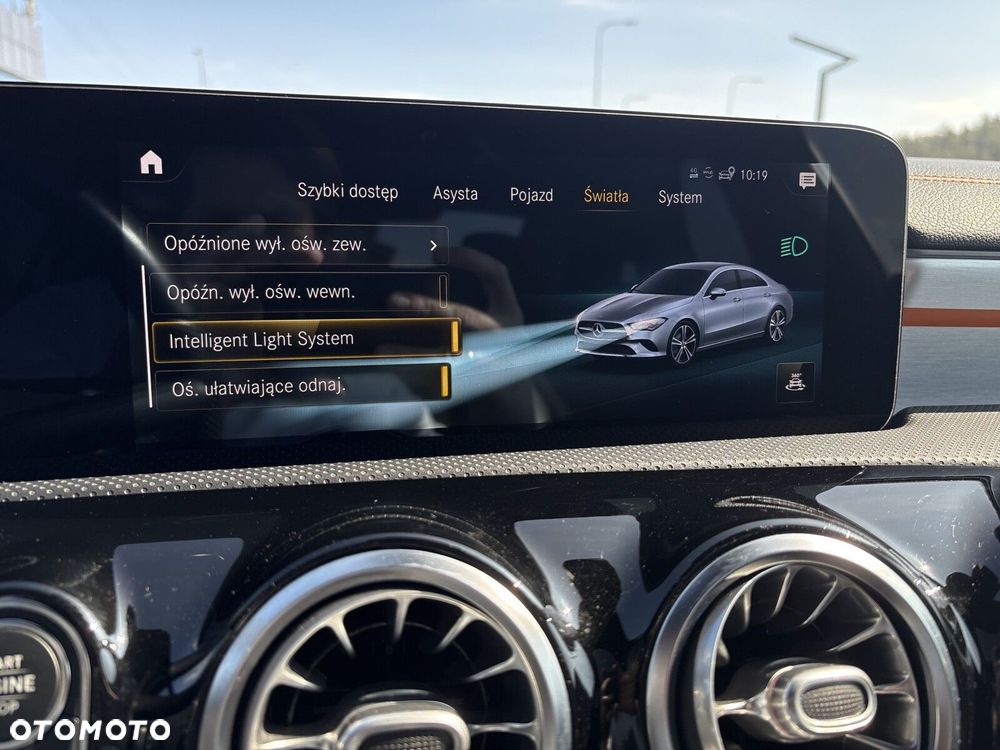 Mercedes-Benz CLA 220 4-Matic Edition 1 7G-DCT - 26