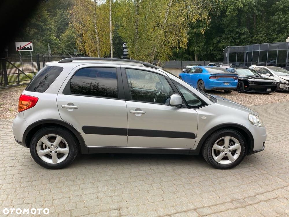 Suzuki SX4 1.6 GS / Premium - 15