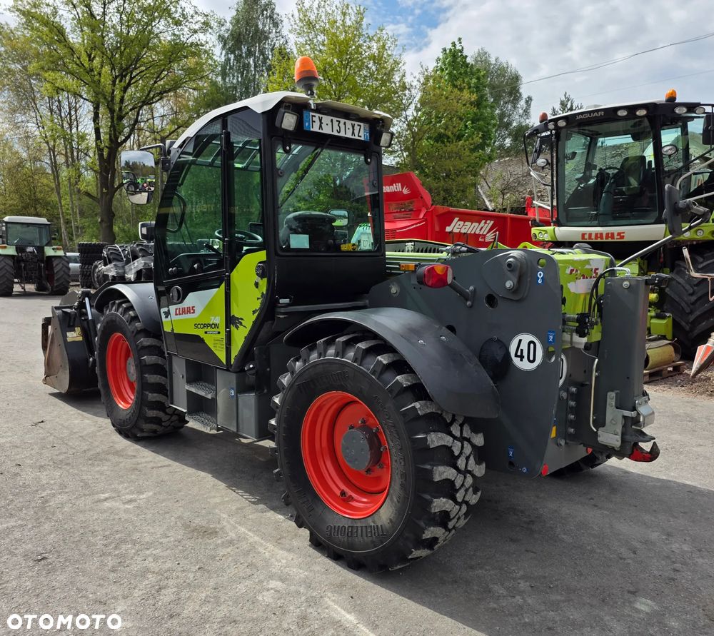 Claas Scorpion 741 VARIPOWER - 12