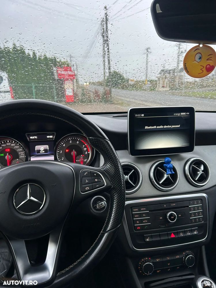 Mercedes-Benz CLA 180 - 8