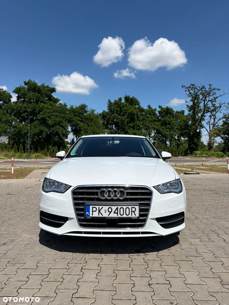 Audi A3 3-drzwiowe 1.4 TFSI S tronic Ambiente - 9
