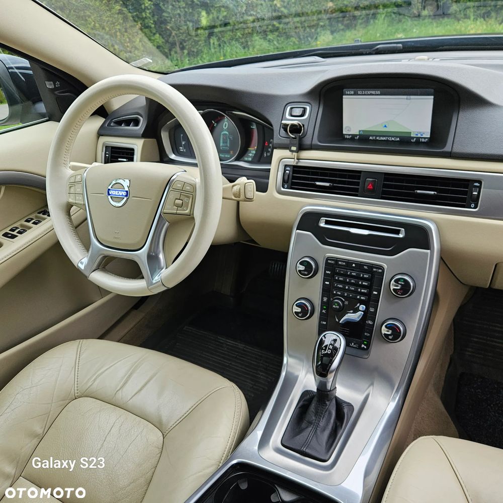 Volvo XC 70 D4 Geartronic Momentum - 30