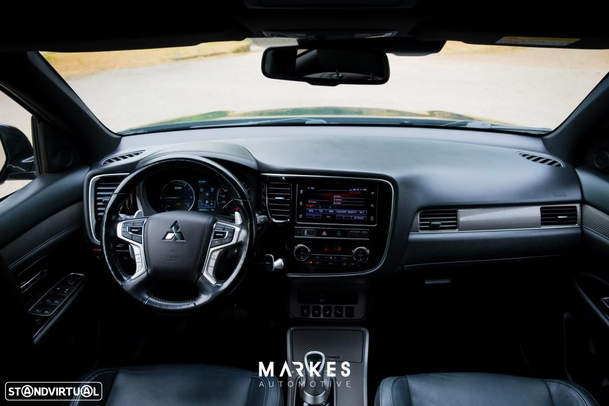 Mitsubishi Outlander 2.4 PHEV Intense - 23