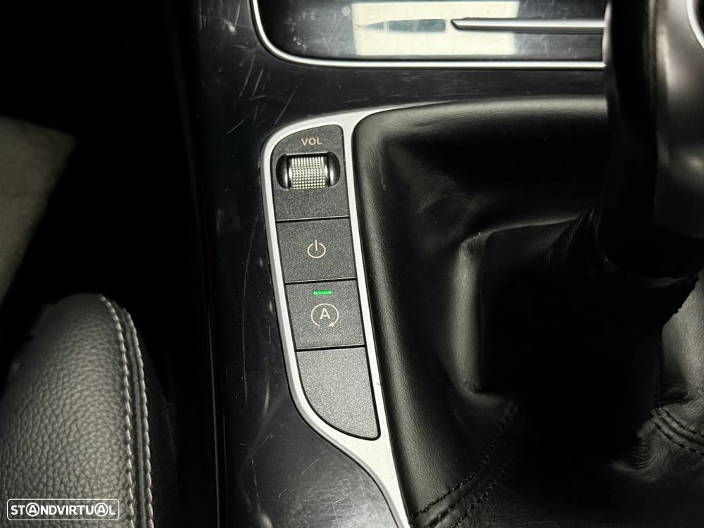 Mercedes-Benz C 180 d Station AMG Line - 28