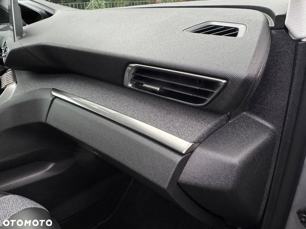 Peugeot 3008 BlueHDi 130 Stop & Start EAT8 Allure Business-Paket - 25