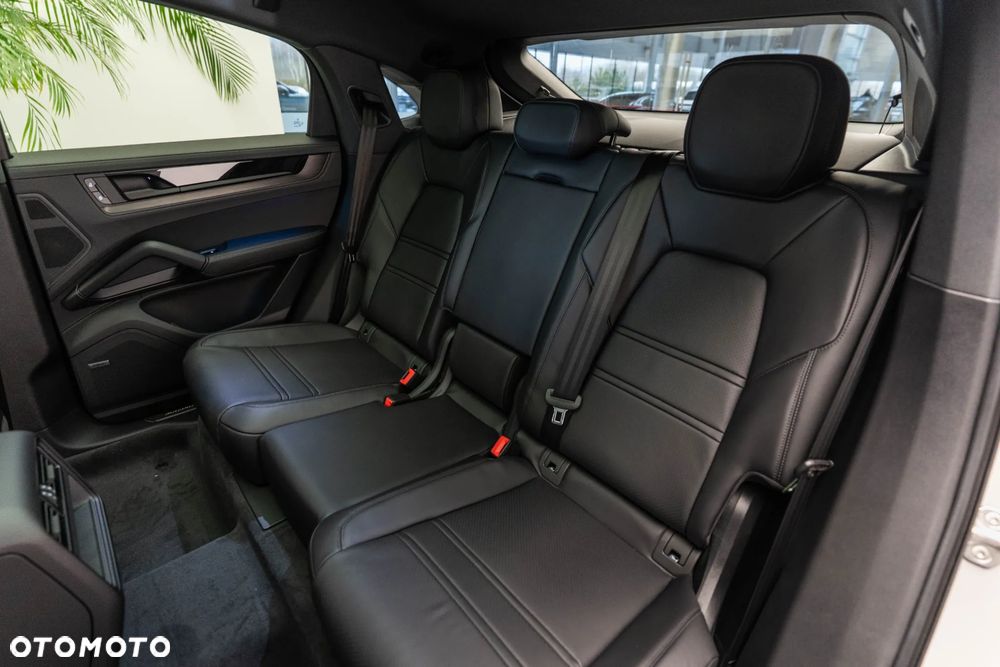 Porsche Cayenne E-Hybrid PHEV Black Edition - 13