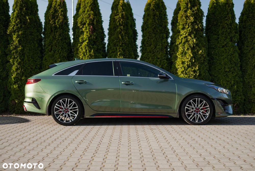 Kia ProCeed 1.6 T-GDI GT DCT - 9