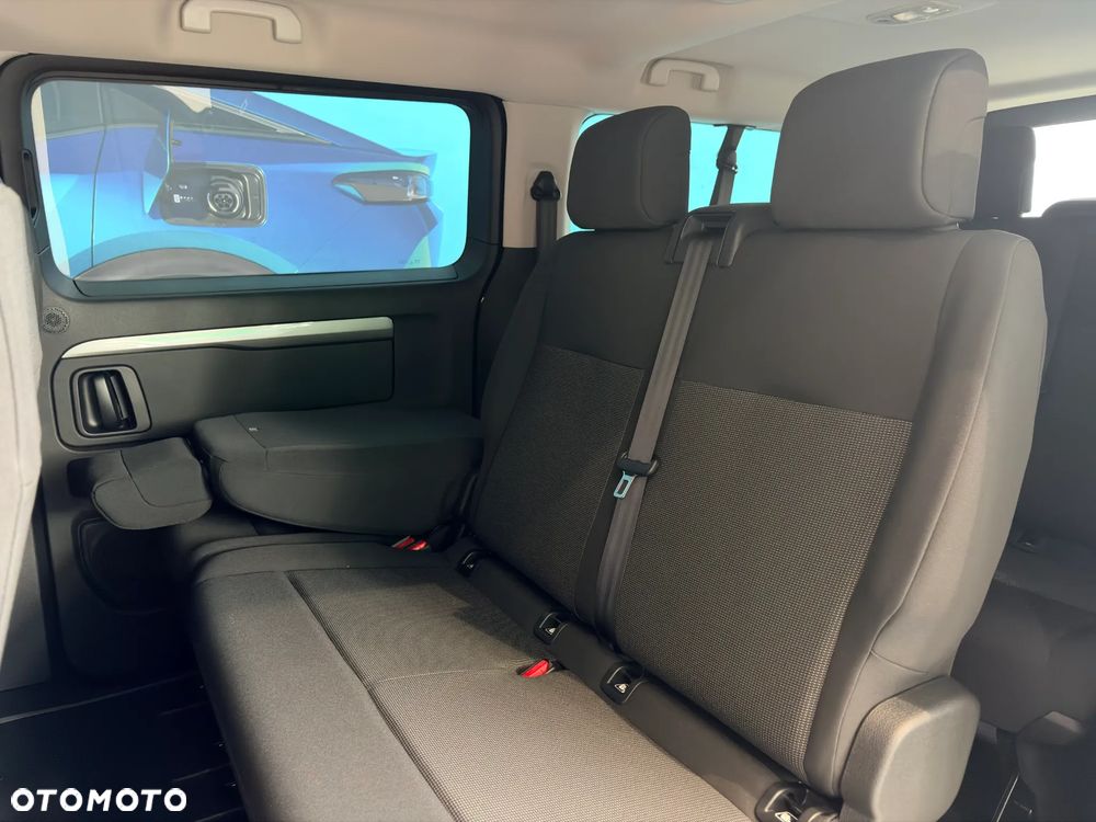 Peugeot Traveller 2.2 BlueHDi Long Business EAT8 - 15