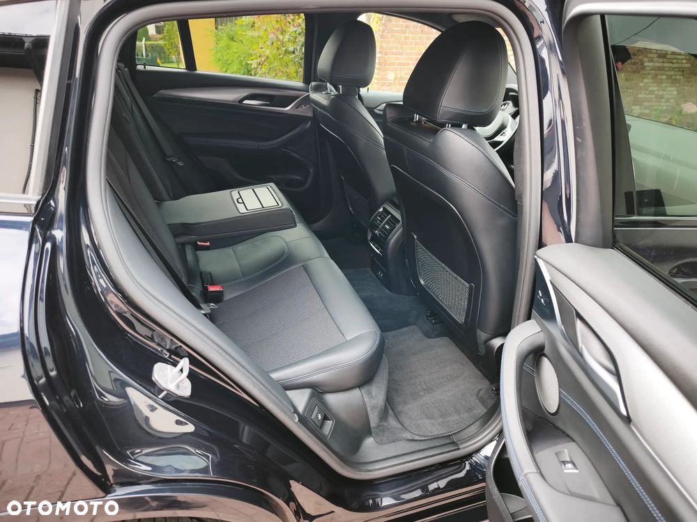 BMW X4 - 27