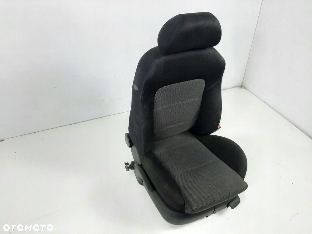 SEAT LEON 1.6 16V 04R FOTEL PRAWY KIEROWCY 1J4881106GK - 2