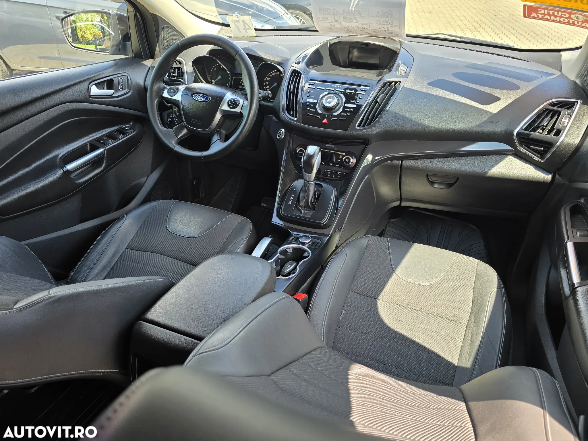 Ford Kuga 2.0 TDCi 4WD Powershift Titanium - 8