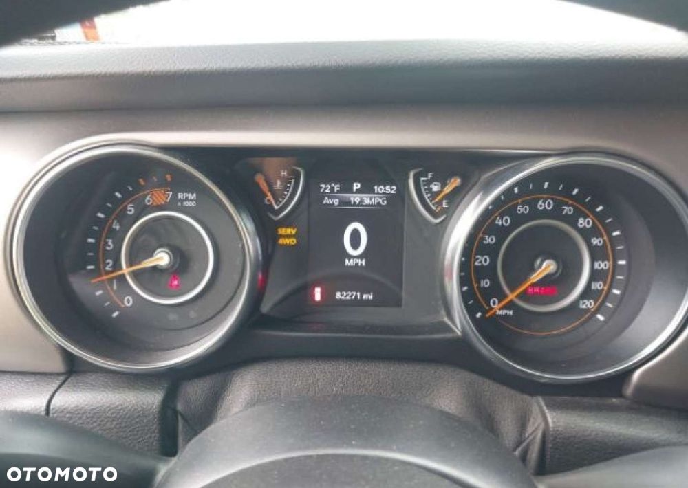 Jeep Wrangler - 14