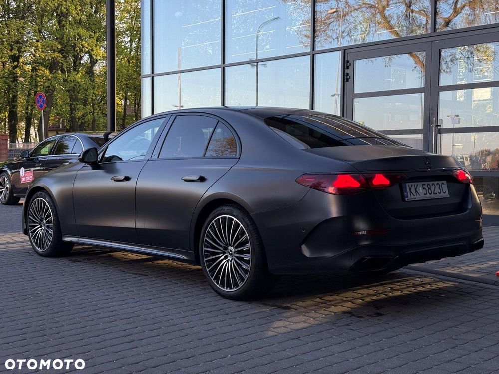 Mercedes-Benz Klasa E 220 d mHEV 4-Matic AMG 9G-Tronic - 3