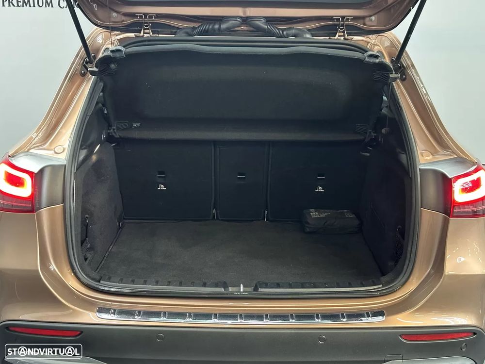 Mercedes-Benz GLA 250 e 8G-DCT AMG Line - 8