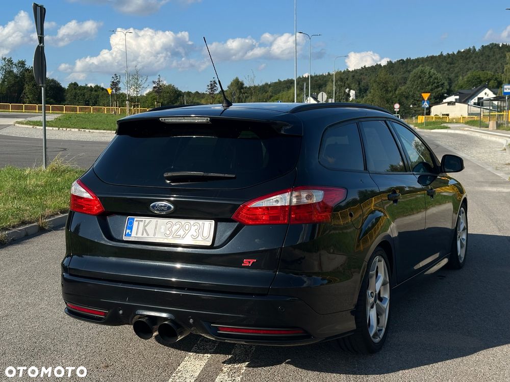 Ford Focus 2.0 EcoBoost ST mit Leder-Sport-Paket - 14