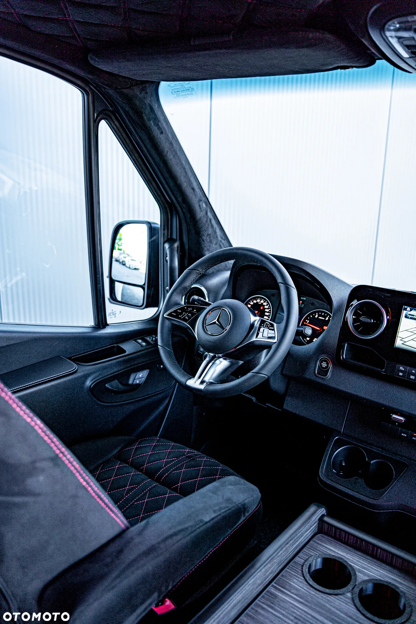 Mercedes-Benz Sprinter - 8