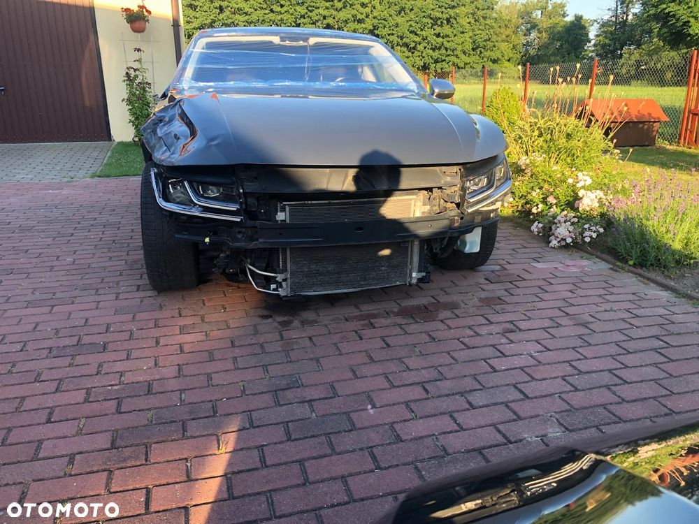 Volkswagen Arteon 2.0 TDI SCR Essence - 2