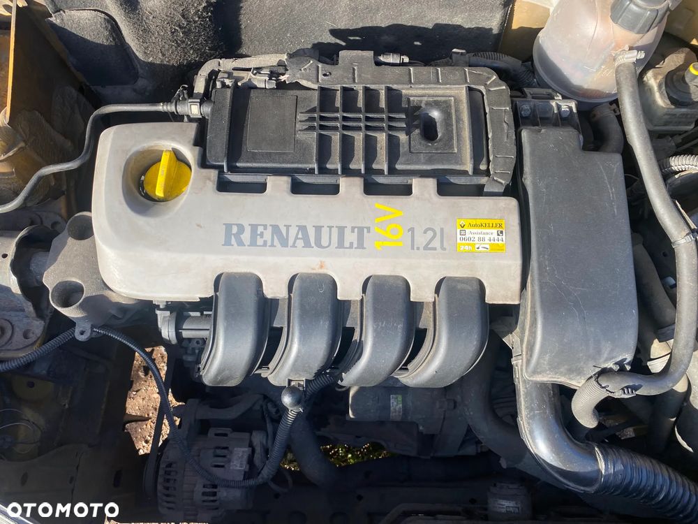 Renault Clio 1.2 16V Authentique - 9