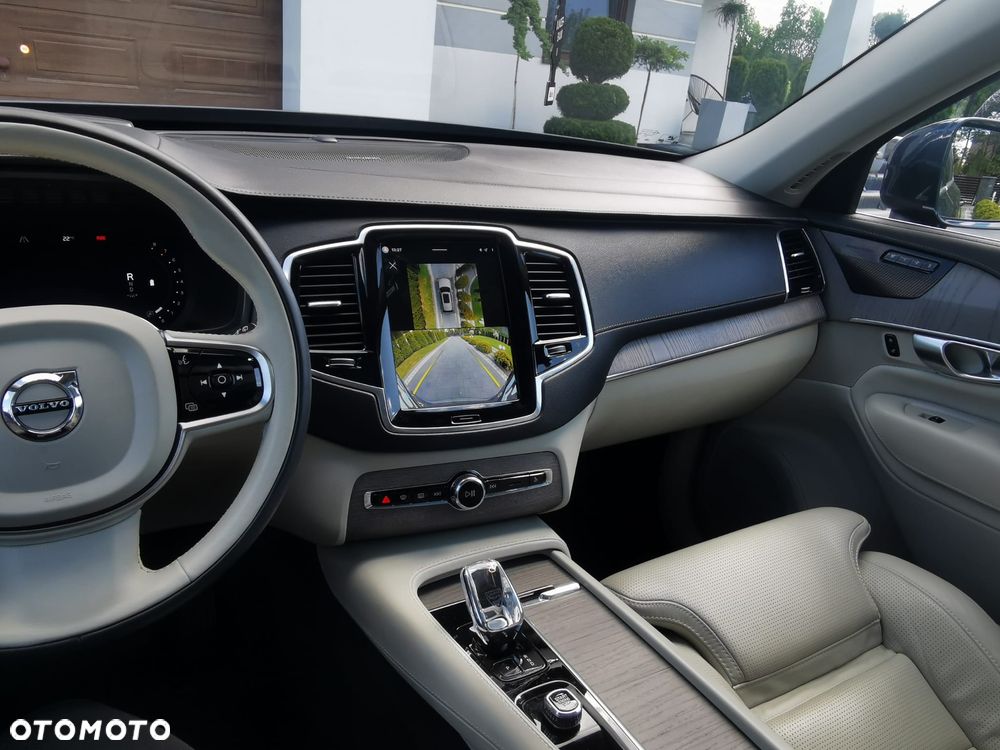 Volvo XC 90 - 34