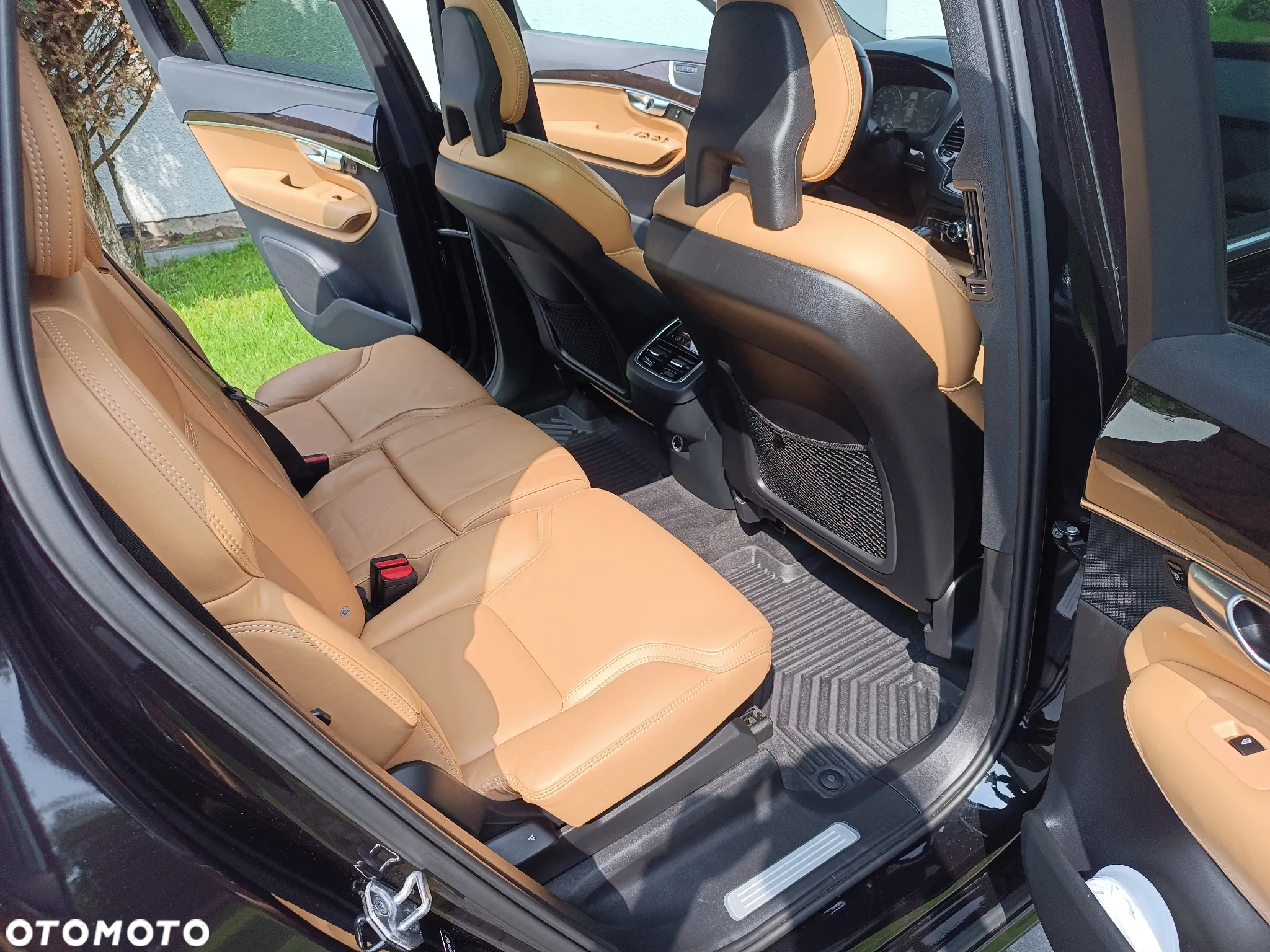 Volvo XC 90 T6 AWD Momentum 7os - 14