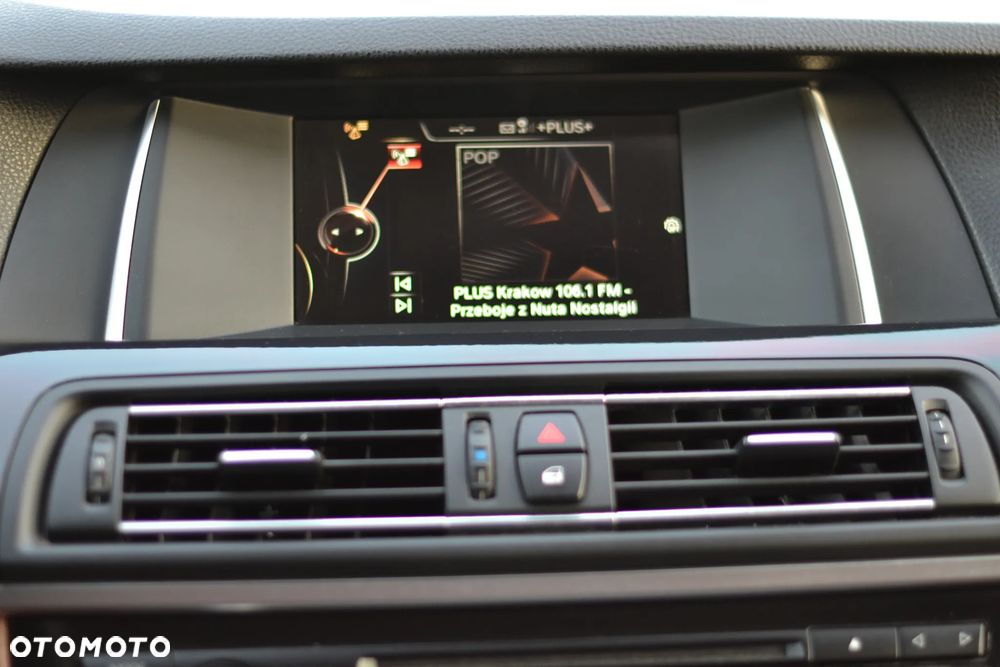 BMW Seria 5 520d xDrive Luxury Line - 13