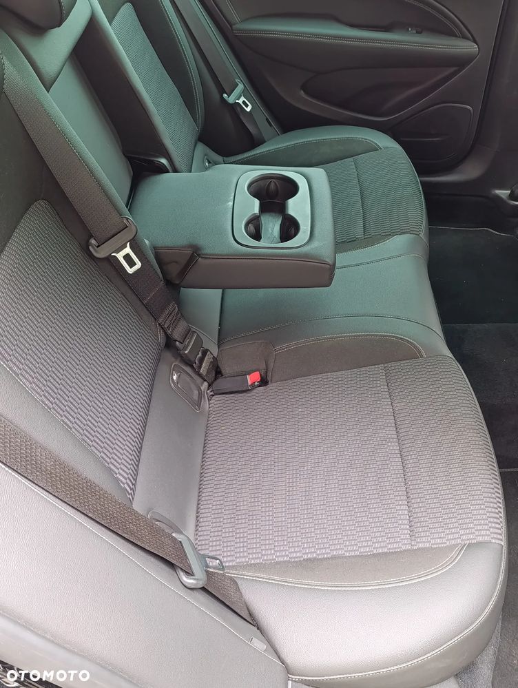 Opel Insignia 1.5 T Enjoy S&S - 18