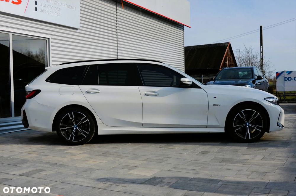 BMW Seria 3 330e xDrive M Sport sport - 10
