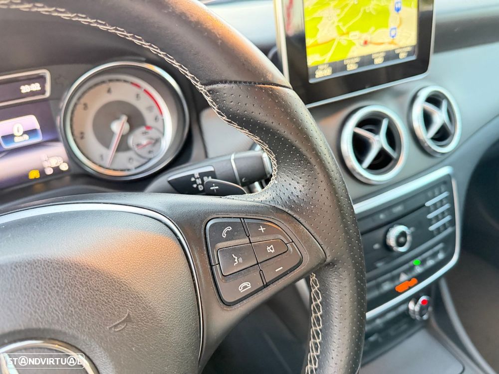 Mercedes-Benz CLA 200 - 20