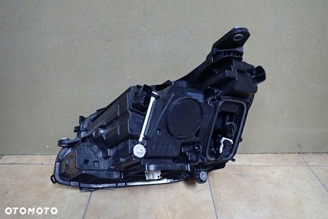 LAMPA PRAWA MERCEDES E KLASA 213 FULL LED - 2