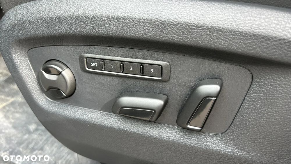 Volkswagen Multivan 2.0 TDI L1 Highline DSG - 37