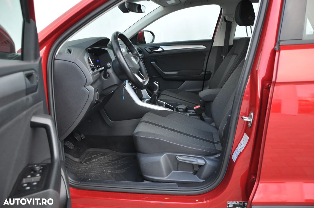 Volkswagen T-Roc - 12