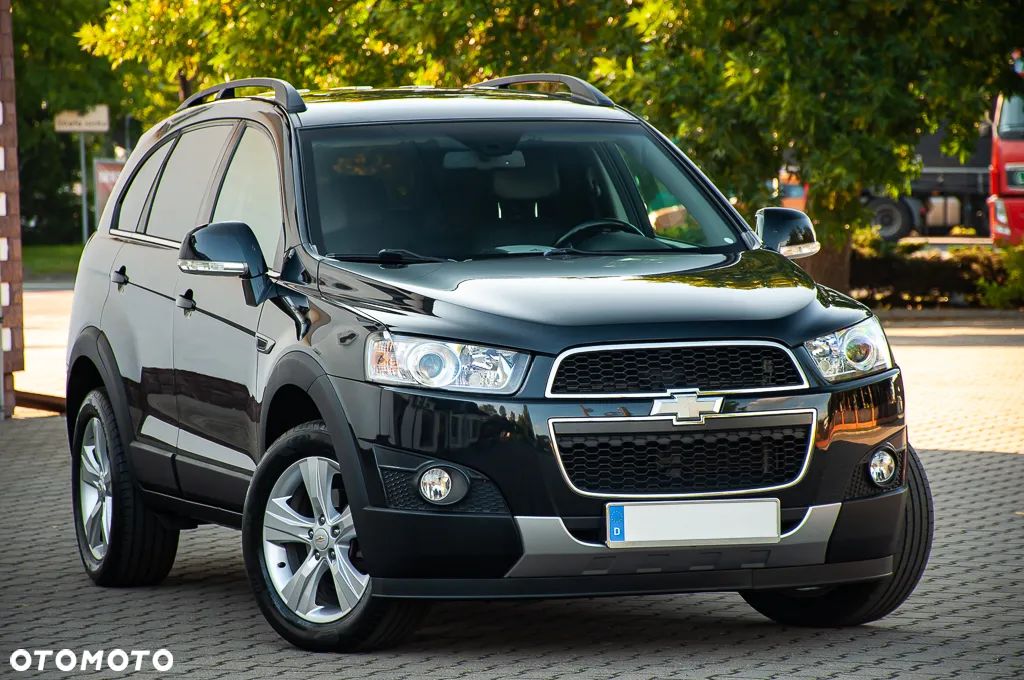 Chevrolet Captiva ver-2-4-2wd-7-sitzer-ls-family-edition - 1