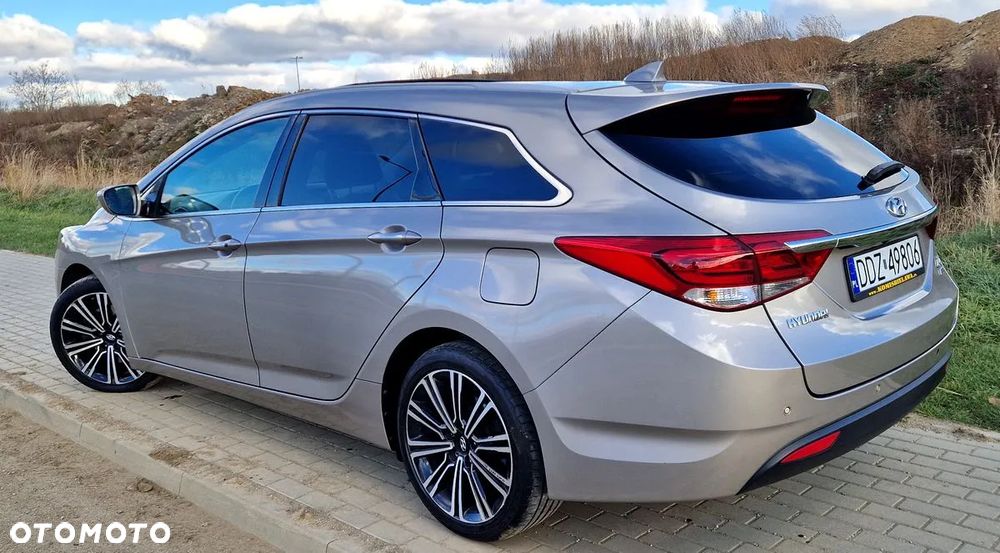 Hyundai i40 Kombi blue 1.7 CRDi DCT Premium - 2