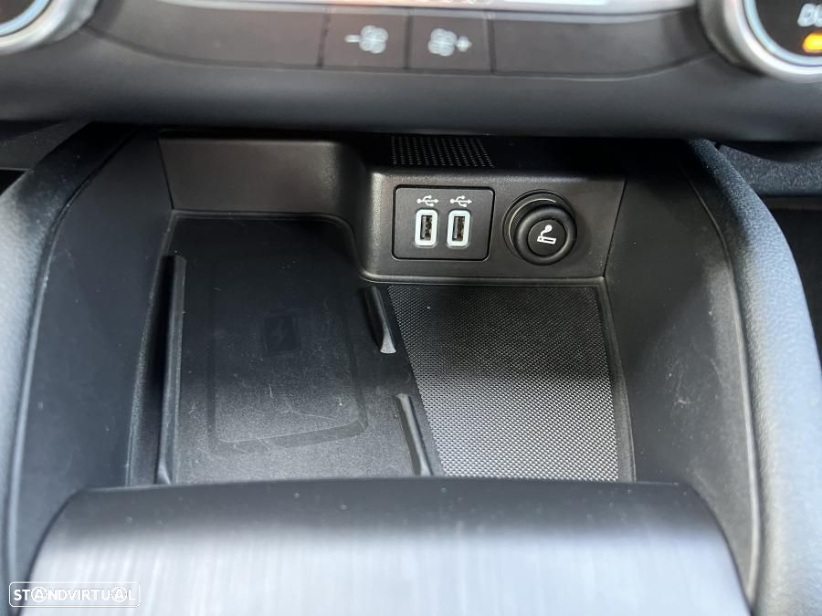 Ford Kuga 2.5 PHEV ST-Line X - 52