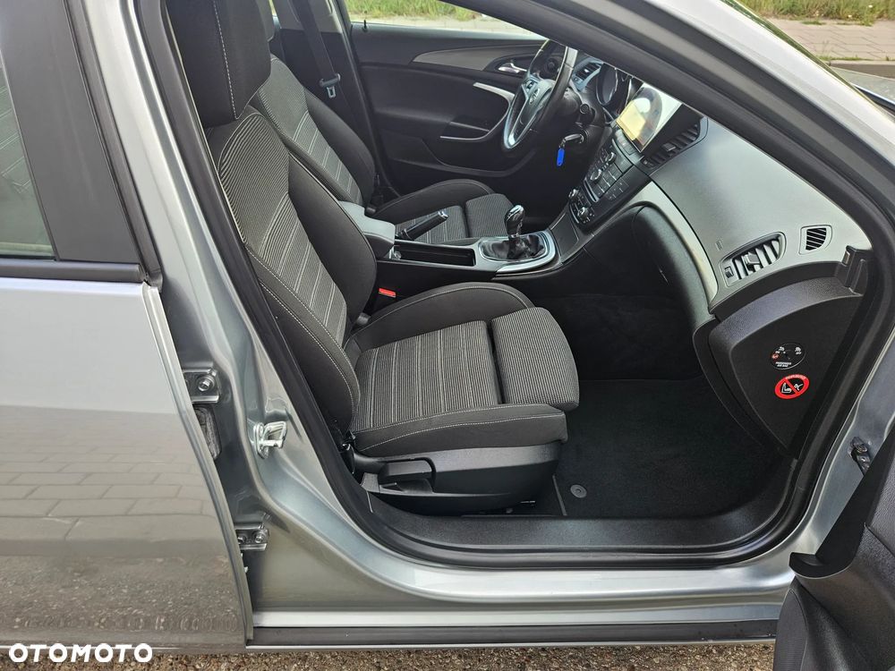 Opel Insignia 1.6 Design Edition - 16