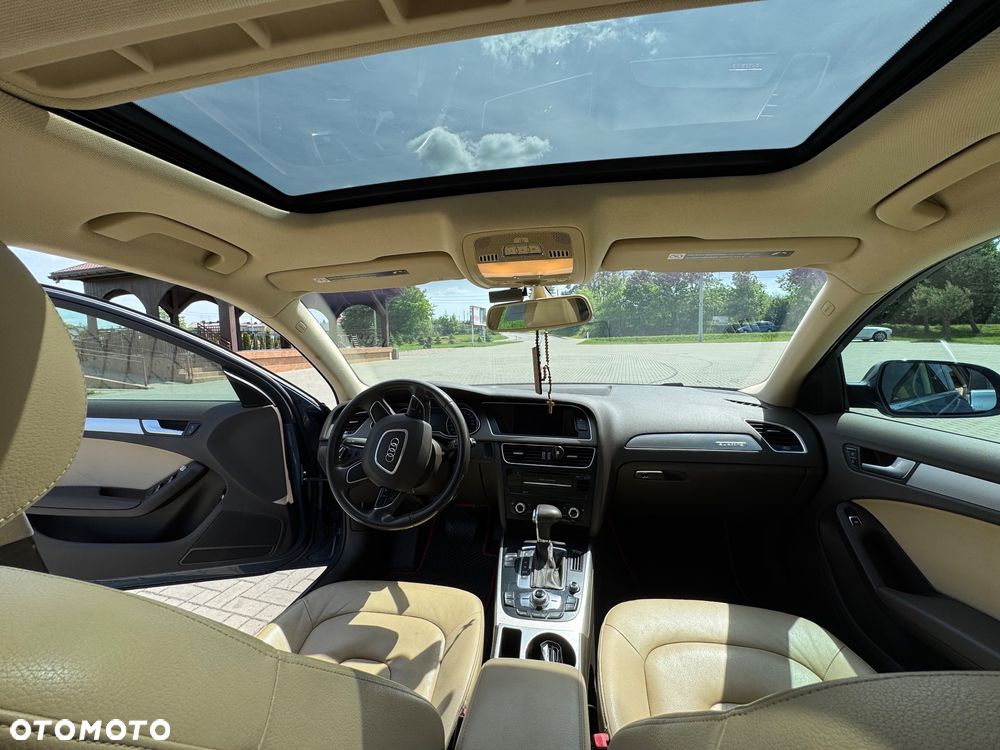 Audi A4 Limousine - 16