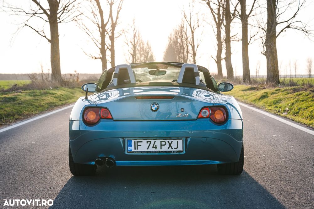 BMW Z4 2.5i - 11