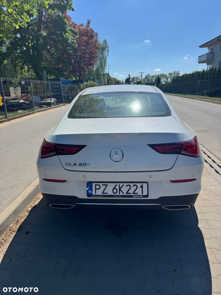 Mercedes-Benz CLA 200 7G-DCT - 2