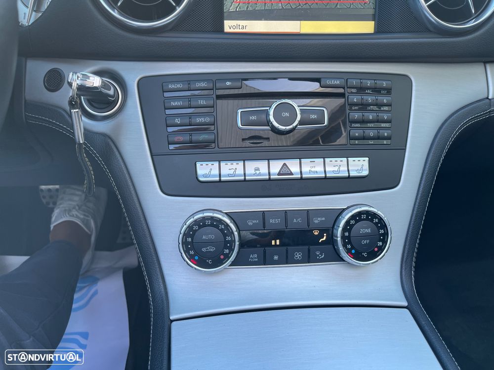 Mercedes-Benz SL 350 Standard - 36