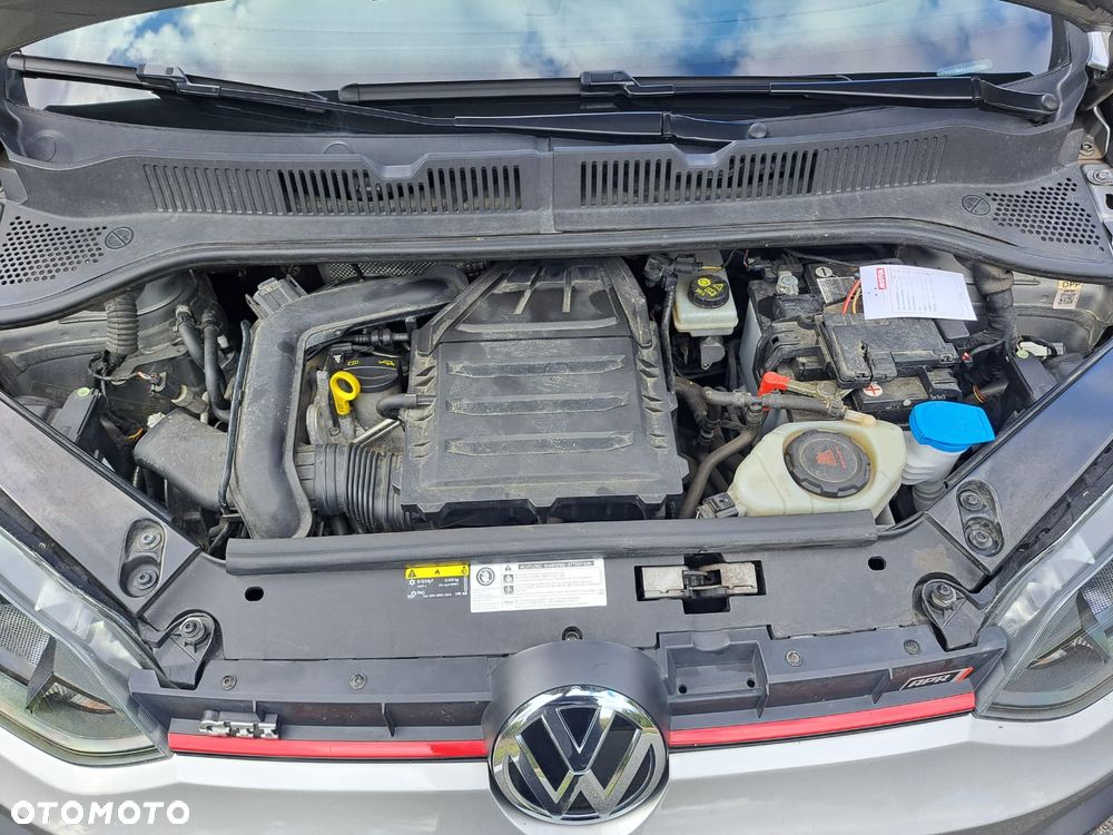 Volkswagen up! GTI - 36
