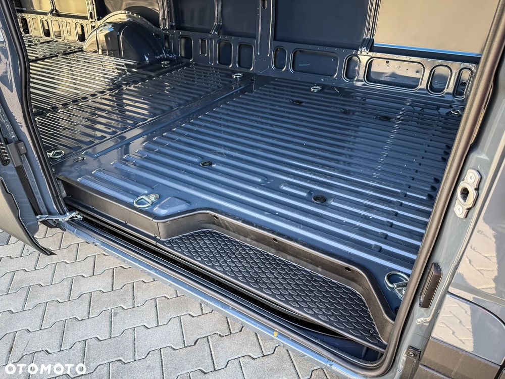 Iveco 35S18HV L4H3 - 23