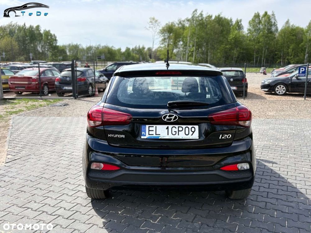 Hyundai i20 blue 1.2 Classic - 14