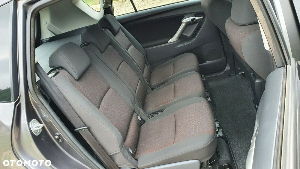 Toyota Verso - 10