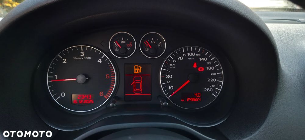 Audi A3 Sportback 2.0 TDI DPF Quattro Attraction - 26