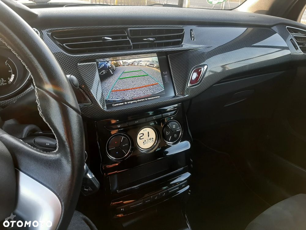 Citroën DS3 BlueHDi 100 SoChic - 23