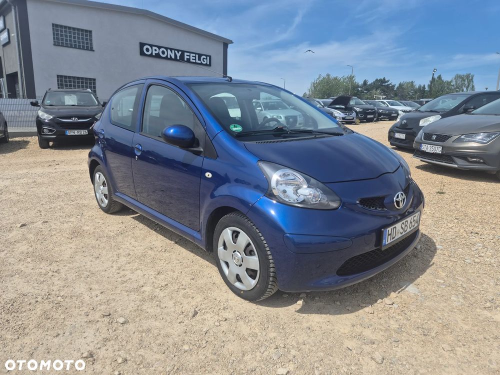 Toyota Aygo Blue - 2