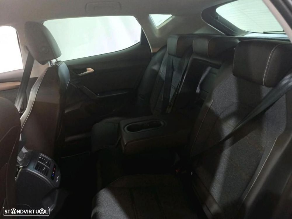 SEAT Leon 1.4 e-Hybrid Xcellence DSG - 6