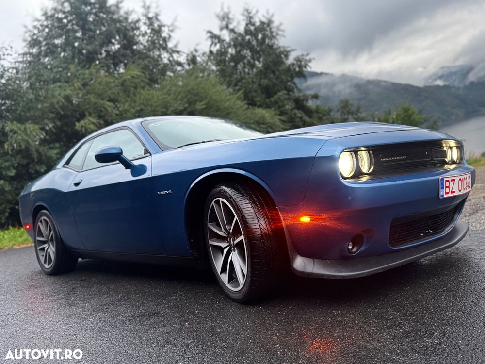 Dodge Challenger - 5