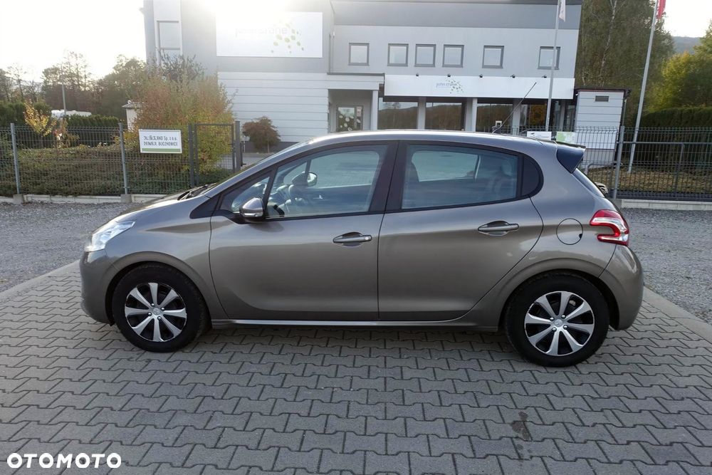 Peugeot 208 1.4 e-HDi Active STT - 8
