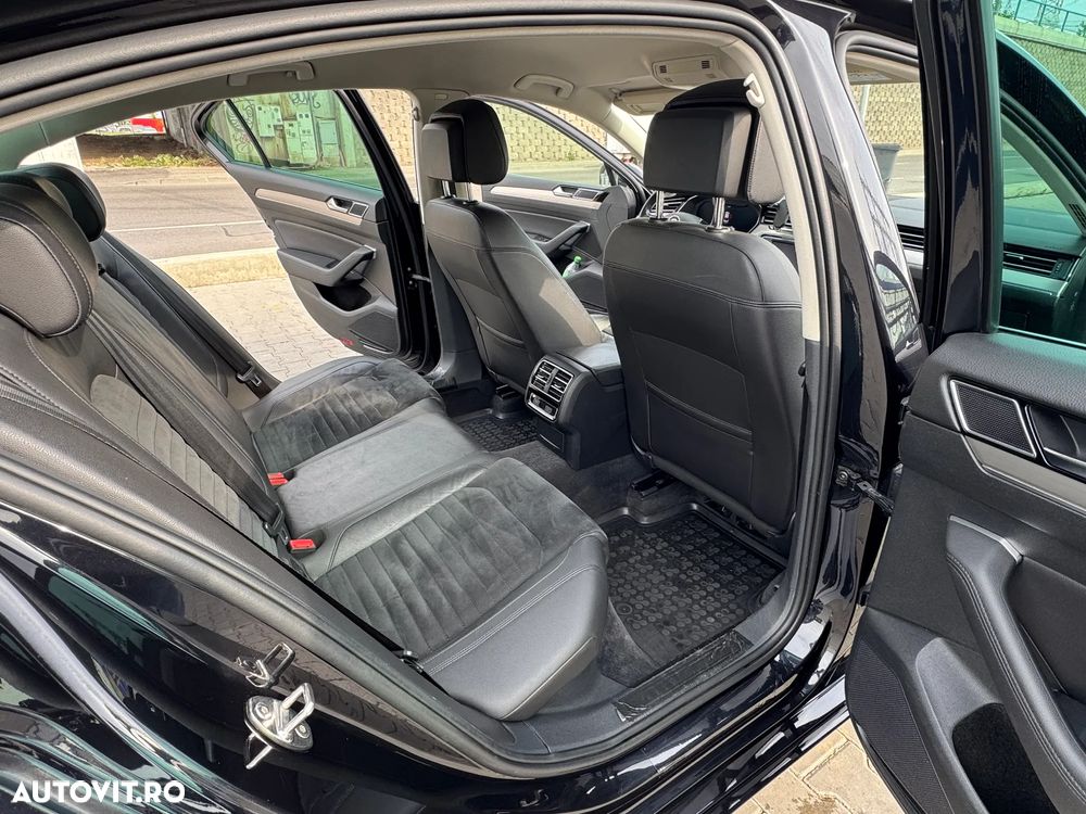 Volkswagen Passat 2.0 TDI DSG 4Motion Highline - 12